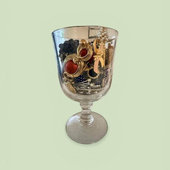 Jewelry - JEWELRY in jar all in excellent wearable condition
Brooch 
Necklace 
Rings